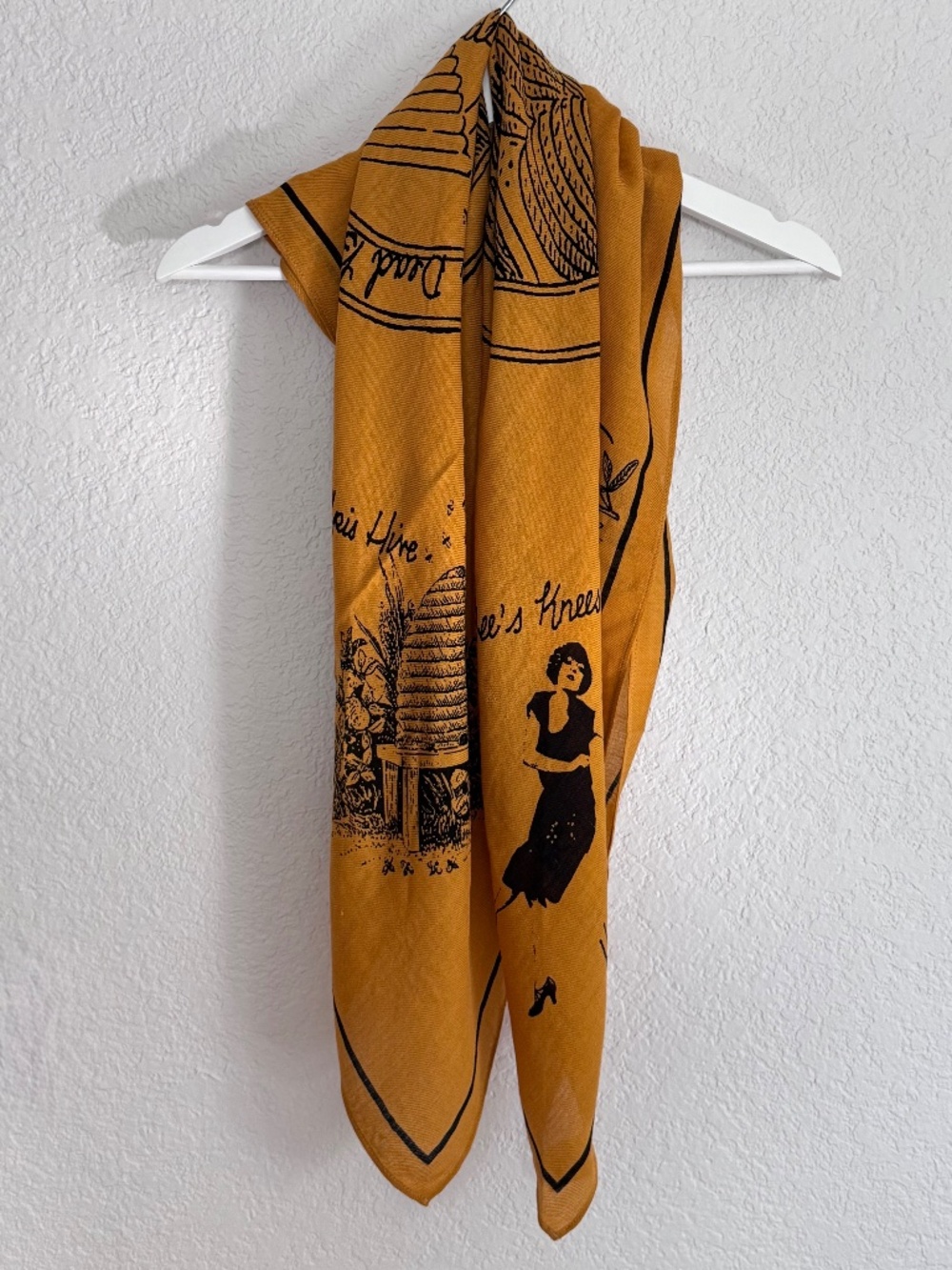 Madewell Vintage-Style Honey Bee Motif Scarf